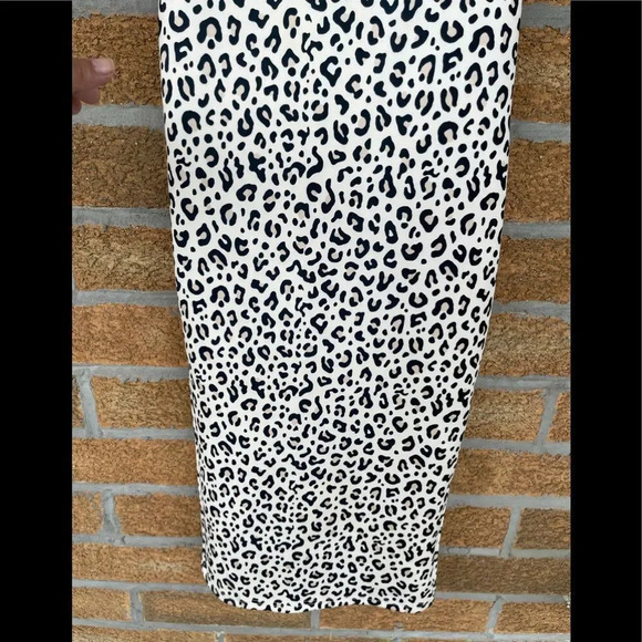 By Egreis Cheetah Bodycon Hazel Dress small - Picture 5 of 10